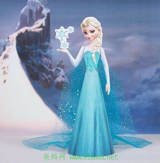 Elsa Papercraft.jpg