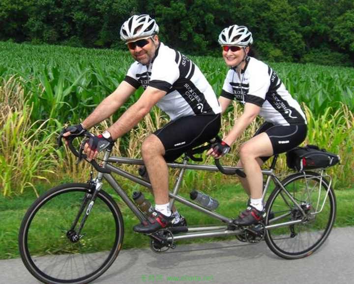 tandem2.jpg